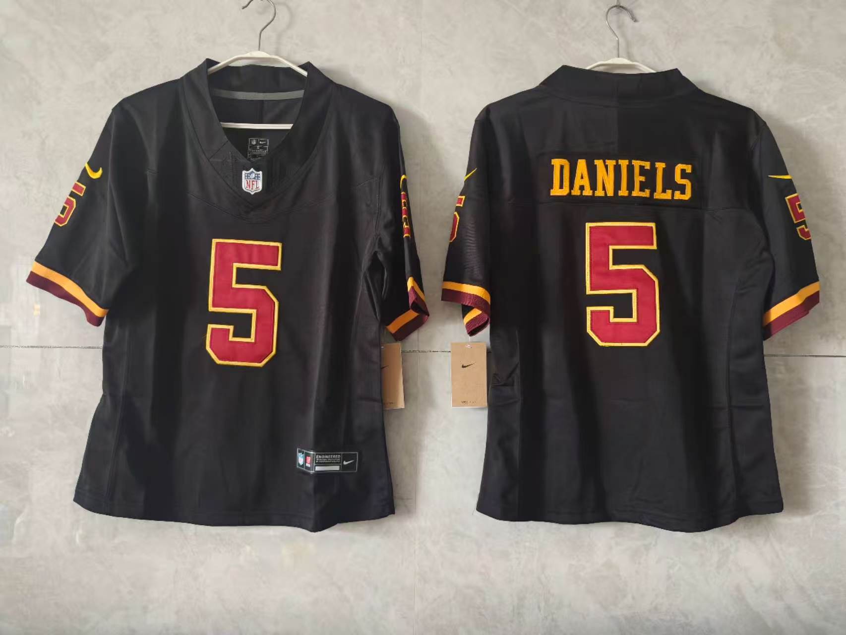 Youth Washington Commanders #5 Jayden Daniels Black 2026 Hail Raiser Alternate Vapor Limited Stitched Football Jersey